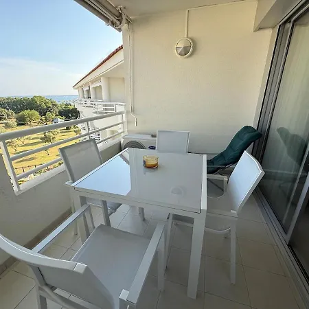 En Bord De Appartamento