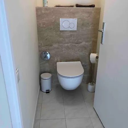 En Bord De Apartment Antibes